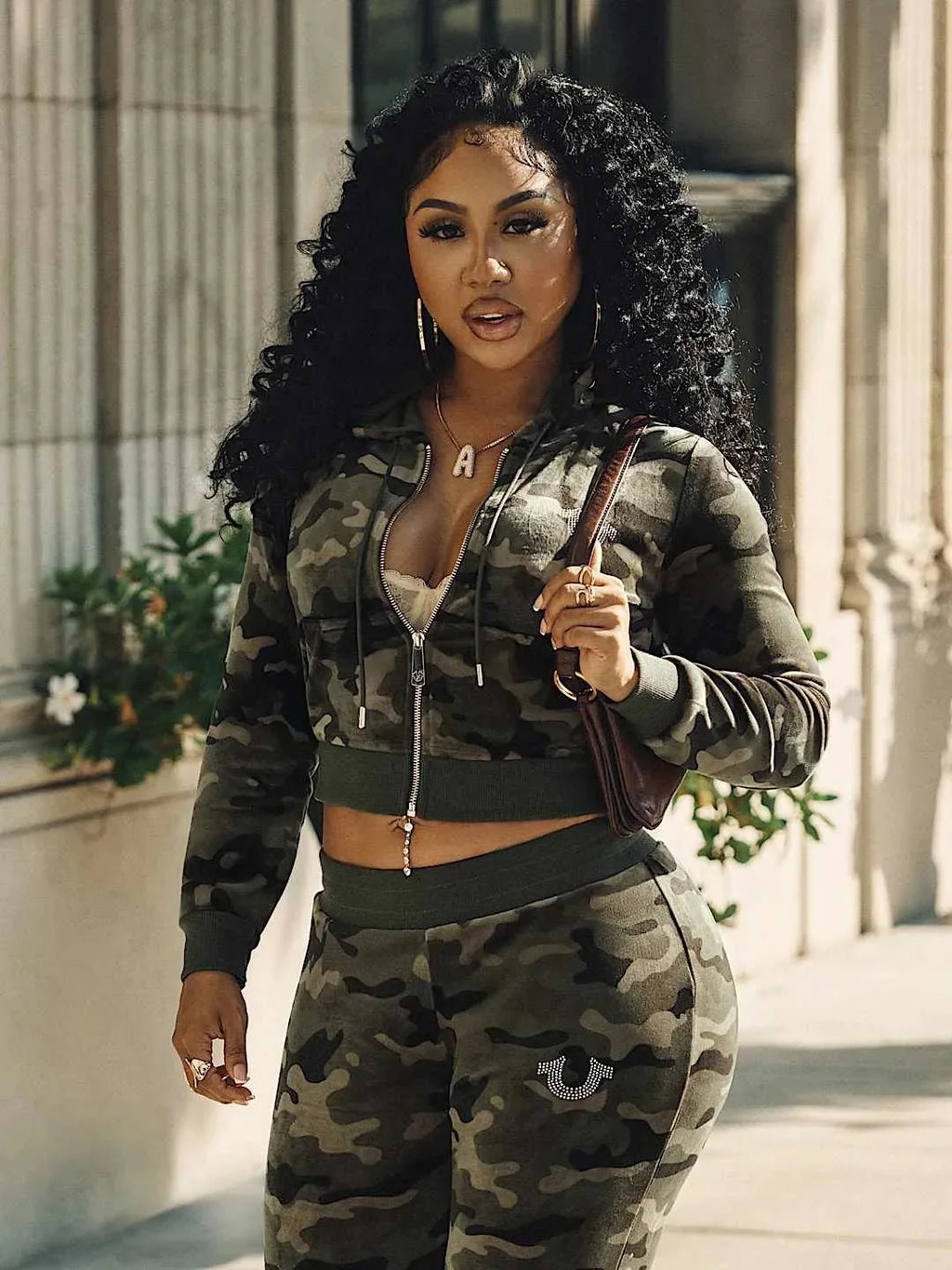 Ensemble velours camouflage raccourci pour femme