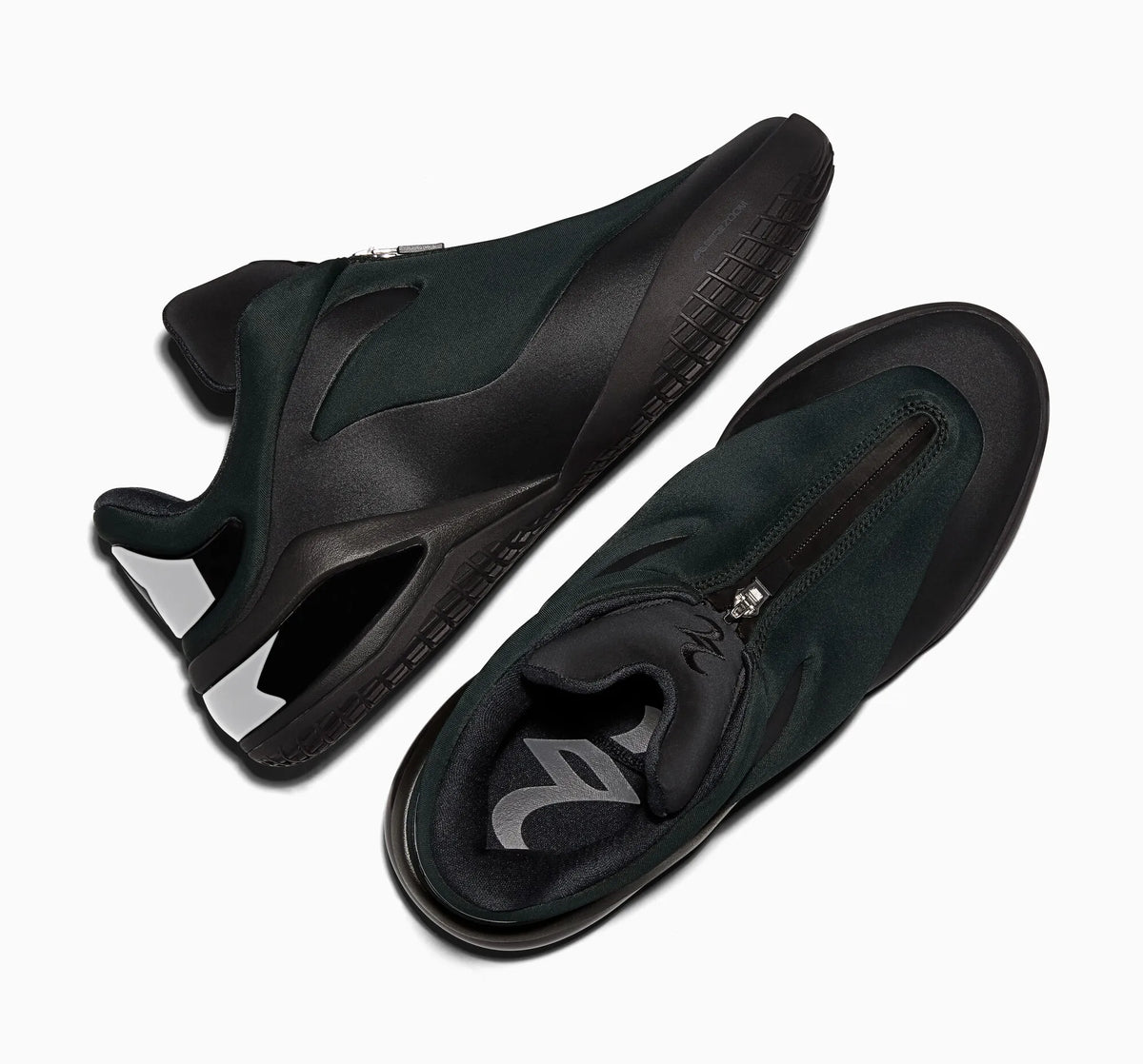 SHAI 001 'Charm Black'