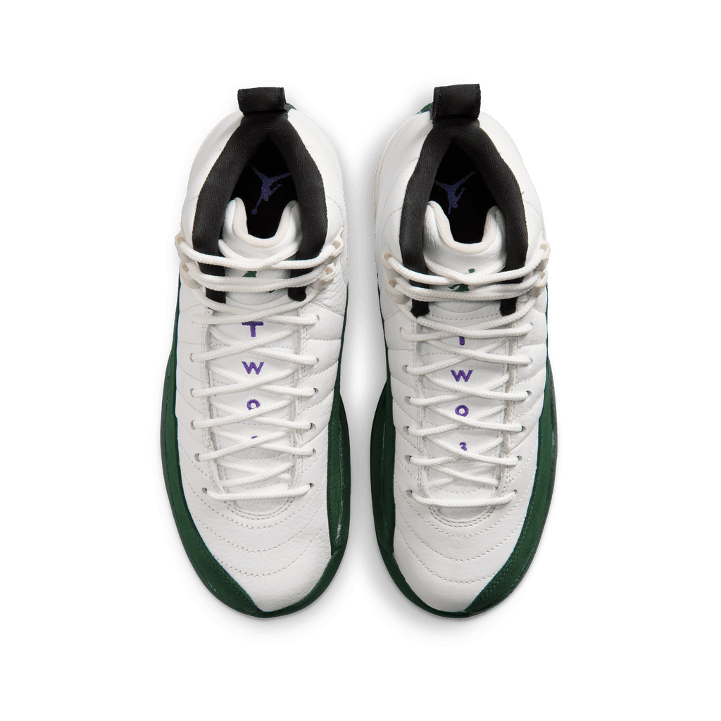Air Jordan 12 Retro 'Bucks' para niños de primaria