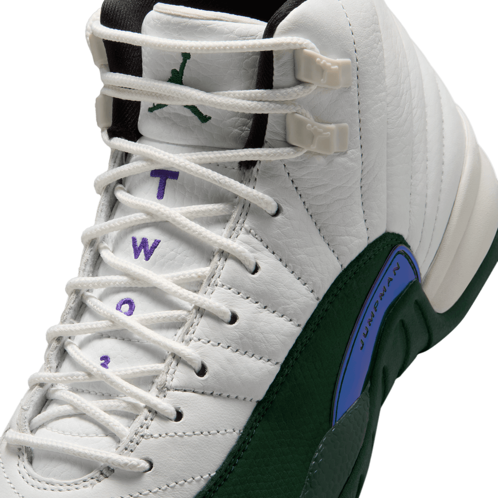 Air Jordan 12 Retro 'Bucks' para niños de primaria