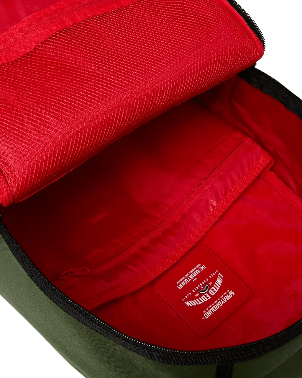 Mochila de nailon verde en relieve Shark Central