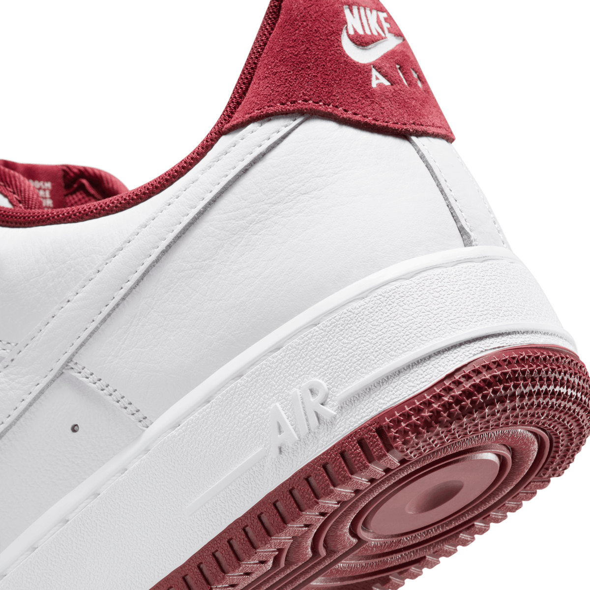 Men's Air Force 1 `07 LV8 'Team Red'