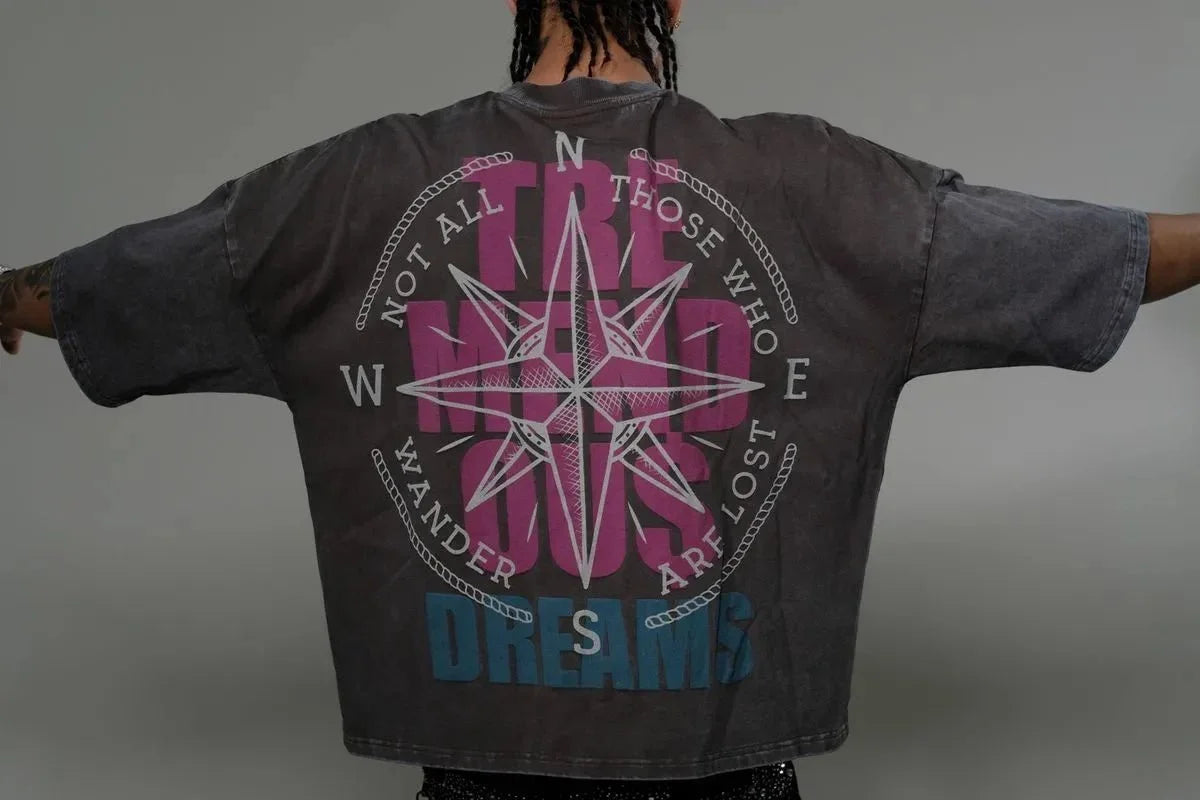 Camiseta de hombre de corte amplio y holgado con hombros caídos