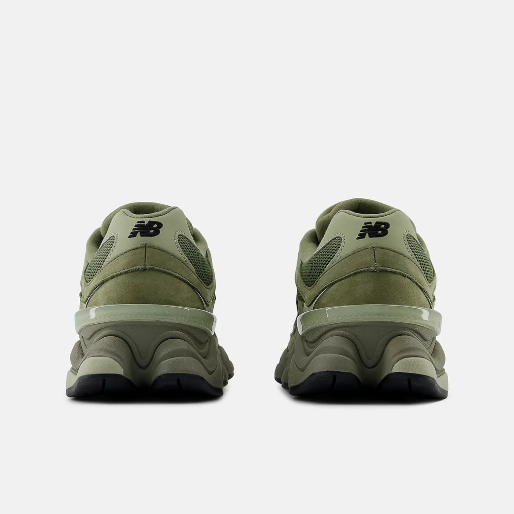 9060 « Olivine foncée »