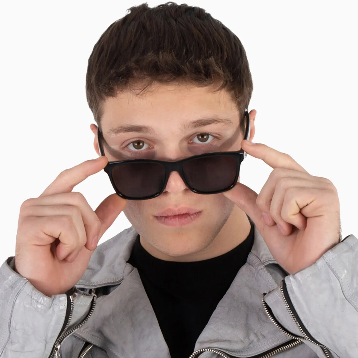 Lunettes de soleil noires et grises Gucci pour hommes