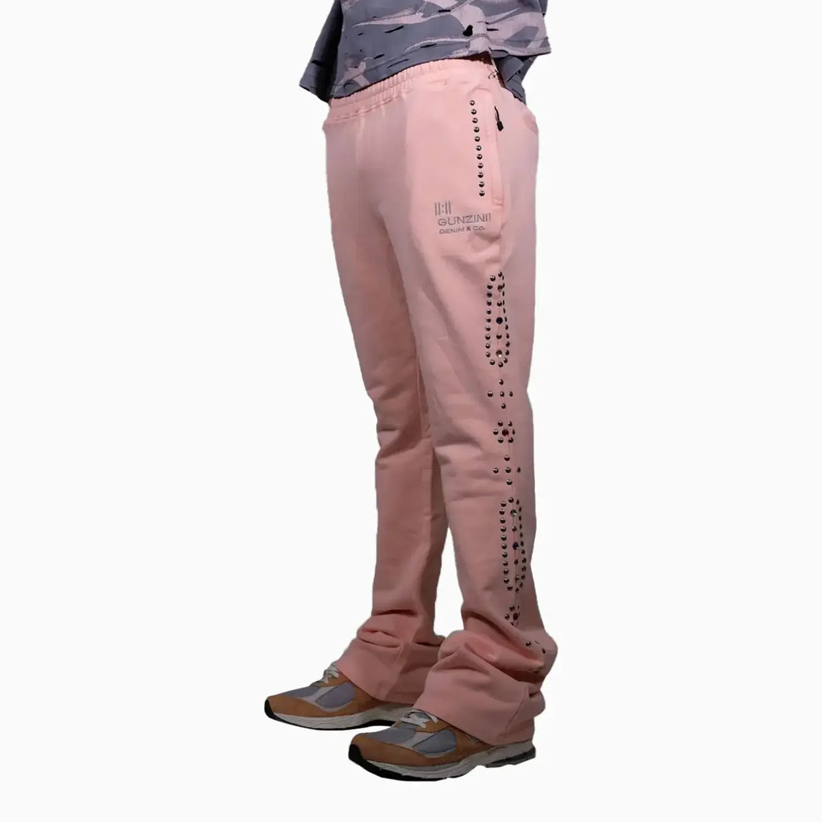 Men's NO LOVE Classics Outfit - Famous | Online Store