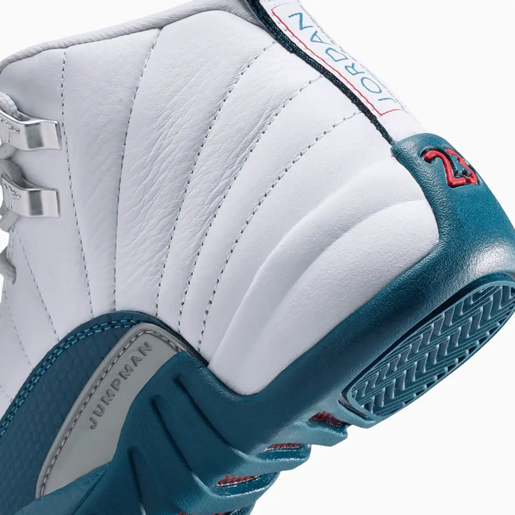 Air Jordan 12 Retro 'French Blue' pour enfant (École primaire)