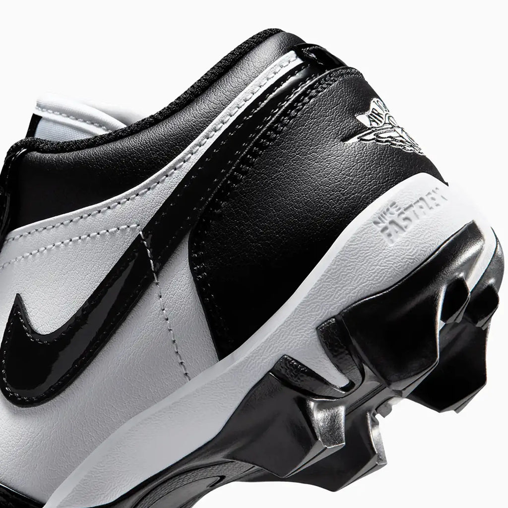 Chaussures à crampons basses Jordan 1 pour enfant (école primaire)