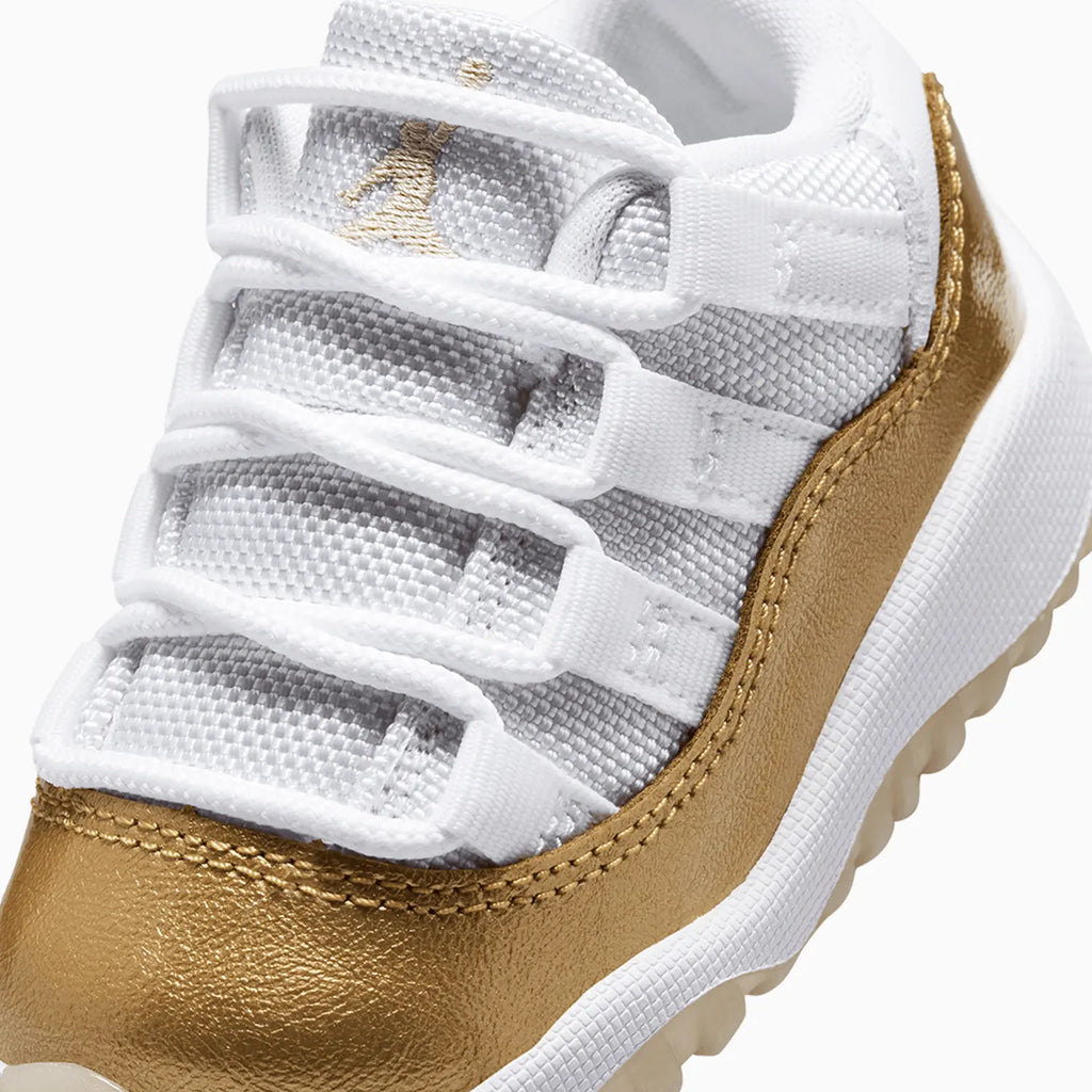 Jordan 11 Retro Low 'Día de la Madre' para bebé