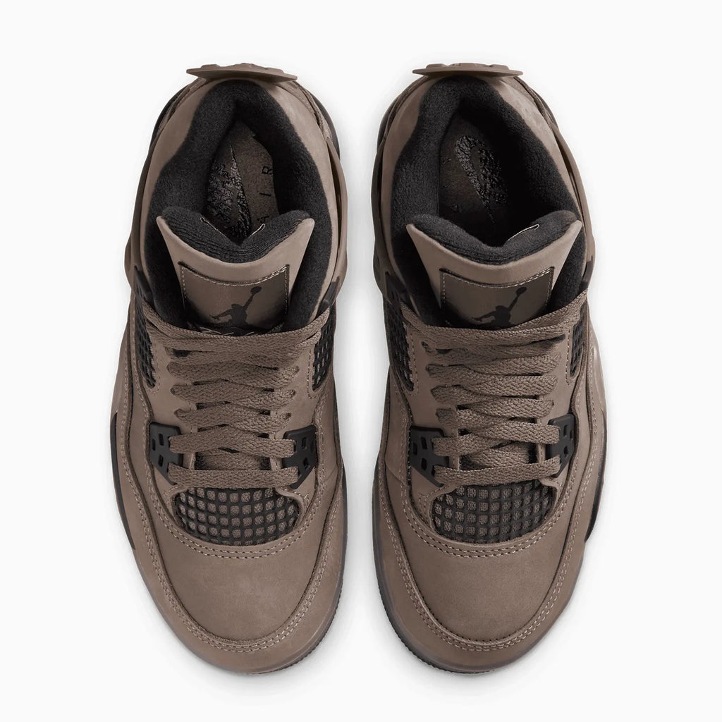 Jordan 4 Retro « Cave Stone » pour enfant (école primaire)