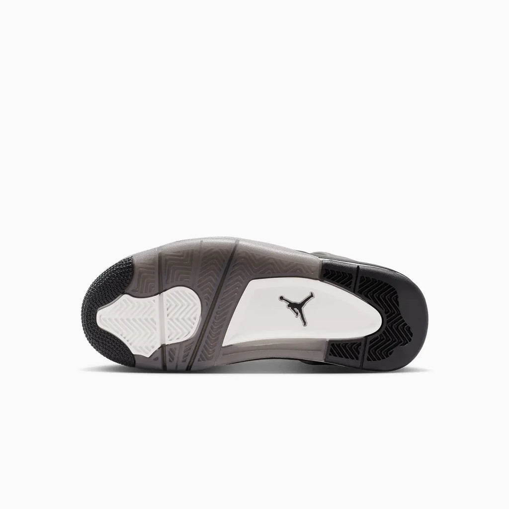Jordan 4 Retro « Cave Stone » pour enfant (école primaire)