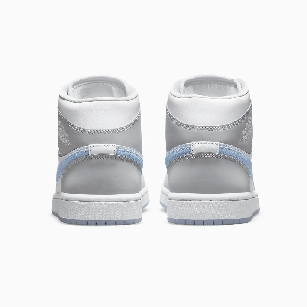 Air Jordan 1 Mid pour femme « Wolf Grey Aluminum »