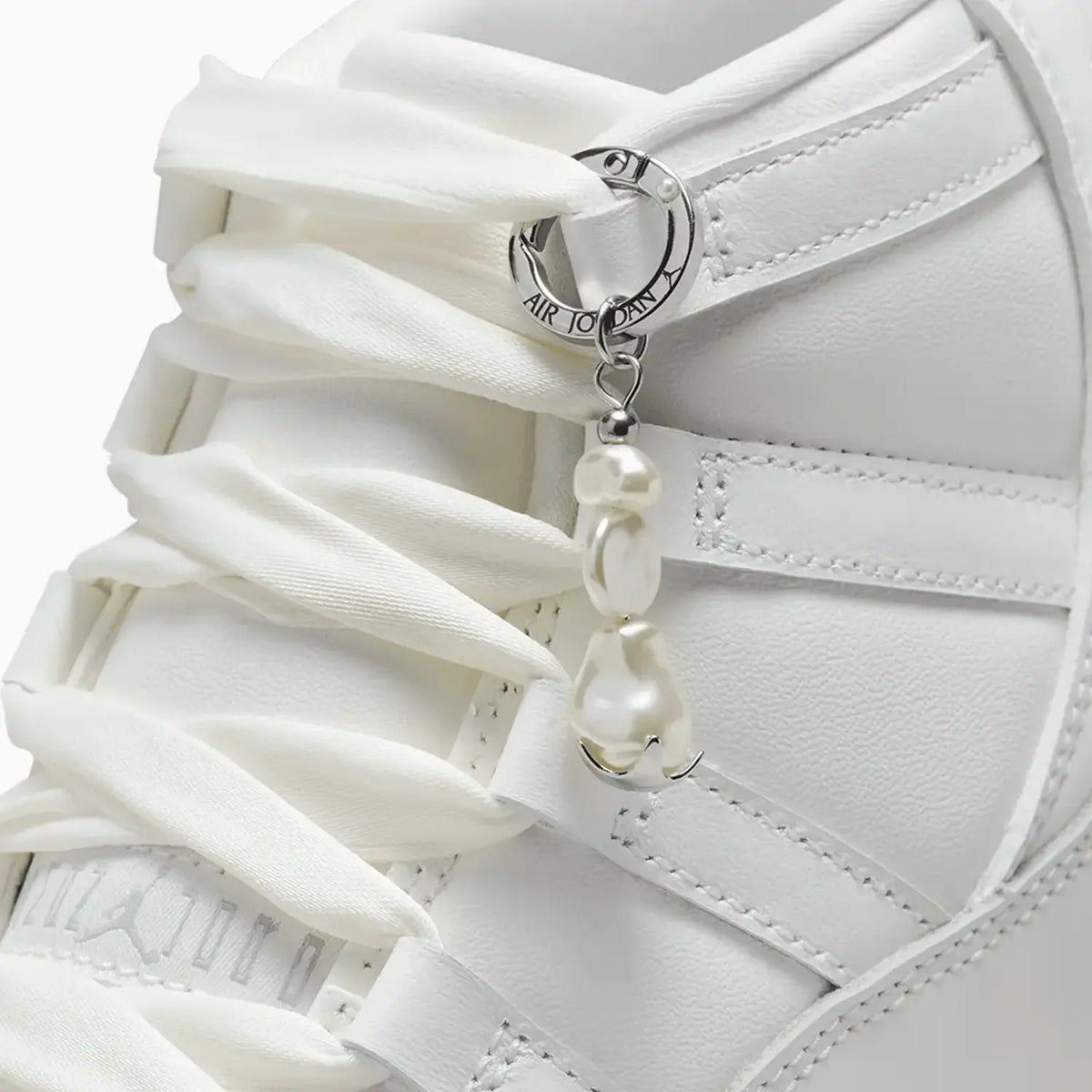 Women's Air Jordan 11 Retro 'Pearl'