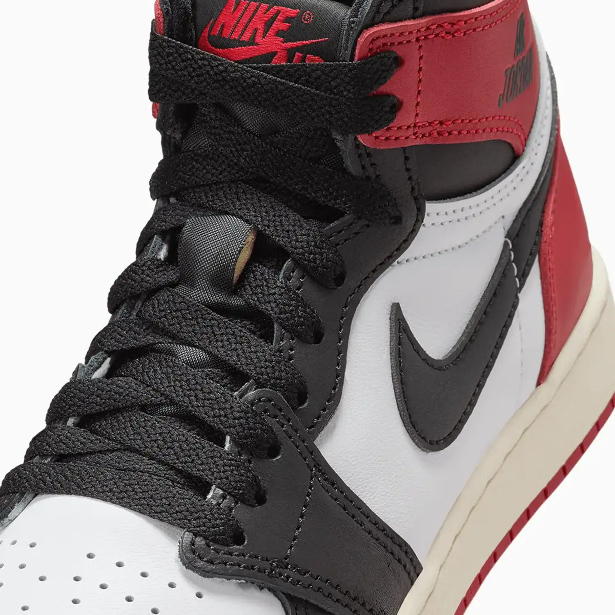 Kid's Air Jordan 1 High OG 'Black Toe Reimagined' para niños de primaria