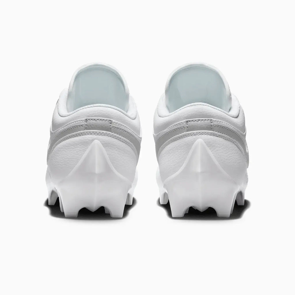 Tacos de fútbol Jordan 1 Low TD para hombre 'White Grey Fog'