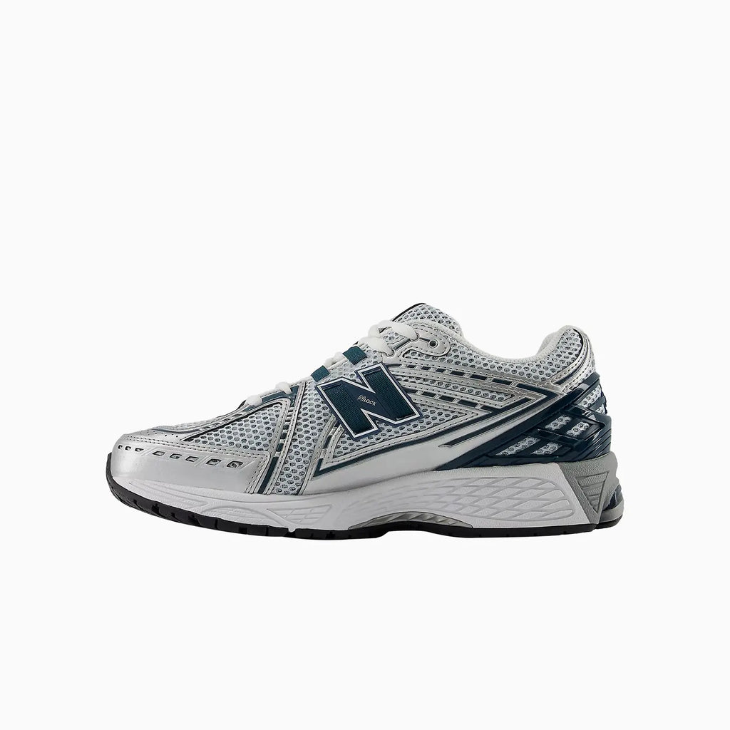 1906R 'Silver Metallic Deep Ocean'