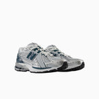 1906R 'Silver Metallic Deep Ocean'