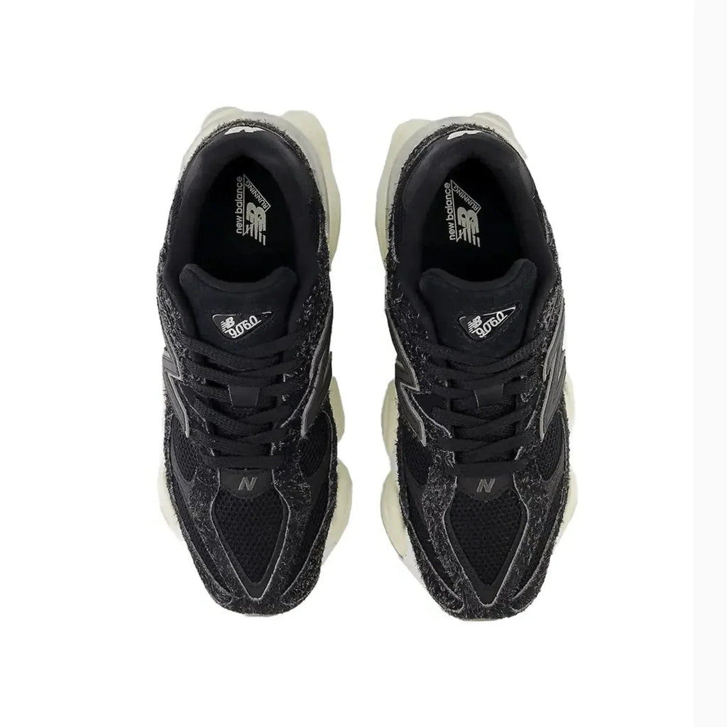 Chaussures 9060 « Sel noir de la mer Noire »