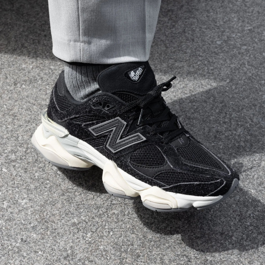 Chaussures 9060 « Sel noir de la mer Noire »