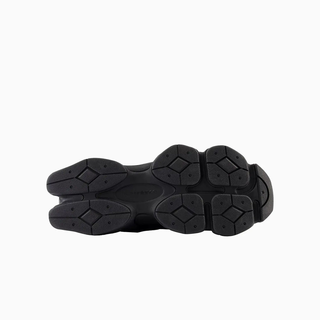 9060 « Triple Black »