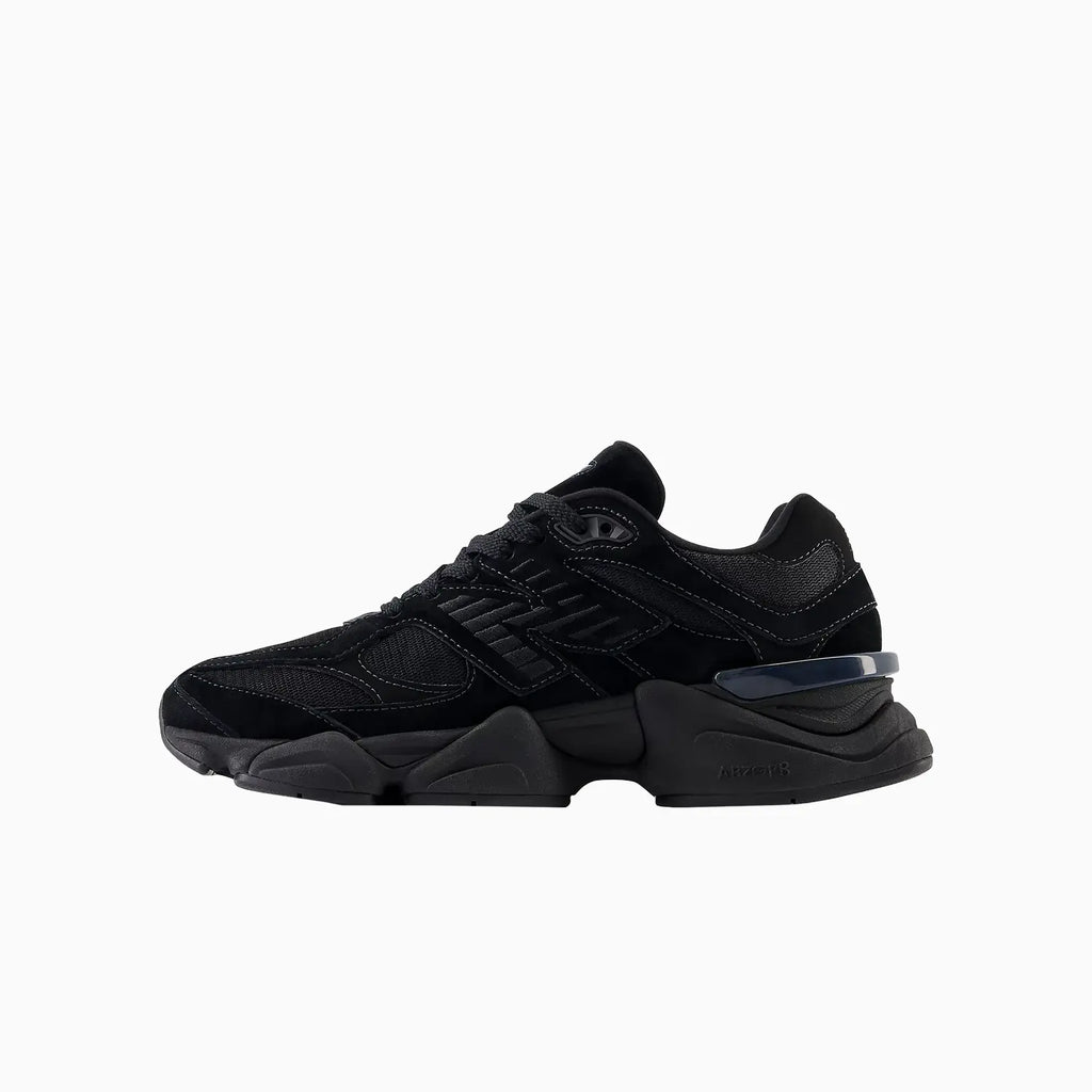 9060 « Triple Black »