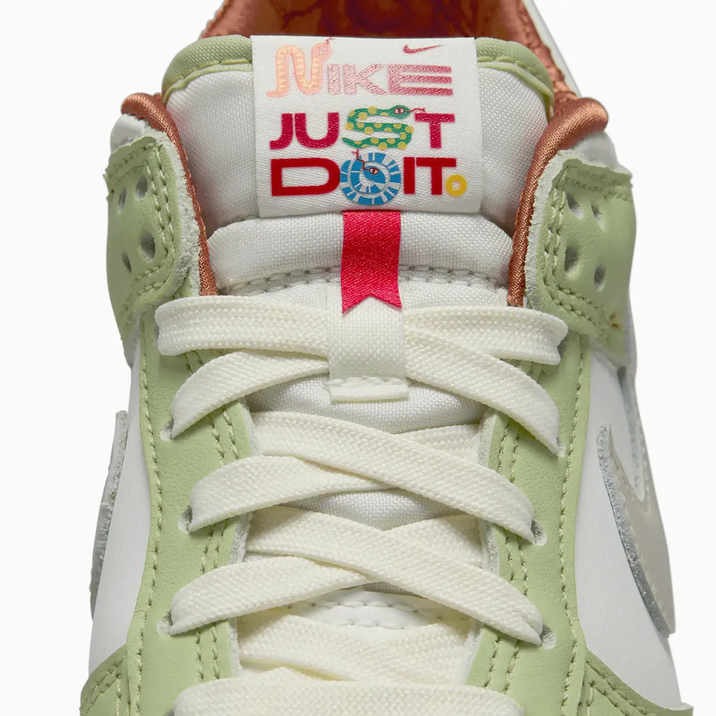 Kid's Dunk Low 'Año de la Serpiente' para primaria