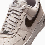 Chaussure Nike Air Force 1 '07 pour homme « College Grey »