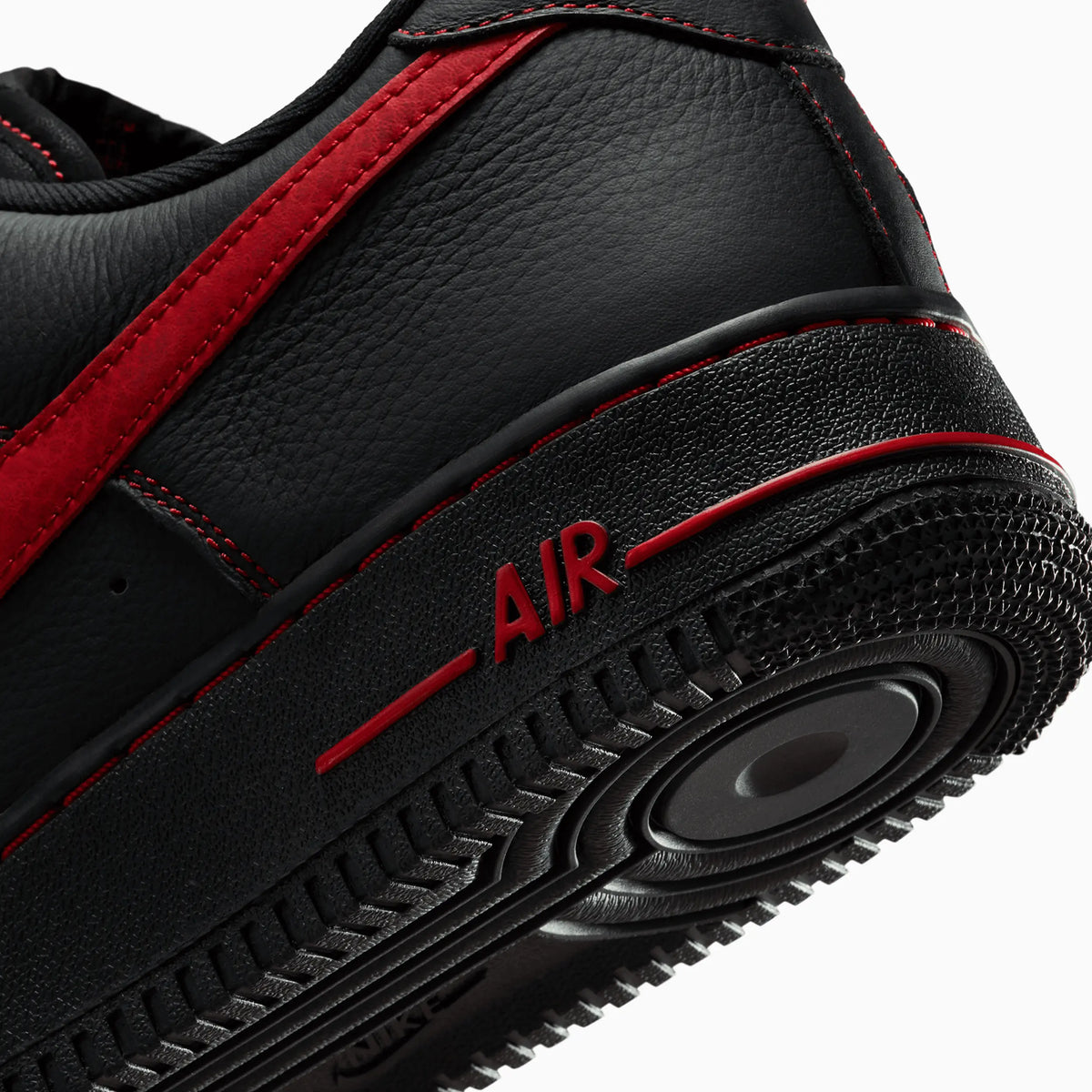 Men's Air Force 1 '07  LV8 'Bred'