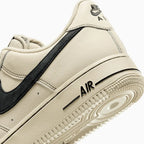 Nike Air Force 1 '07 LV8 pour homme « Light Khaki »