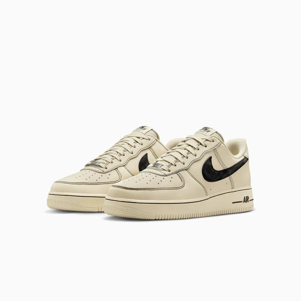 Nike Air Force 1 '07 LV8 pour homme « Light Khaki »
