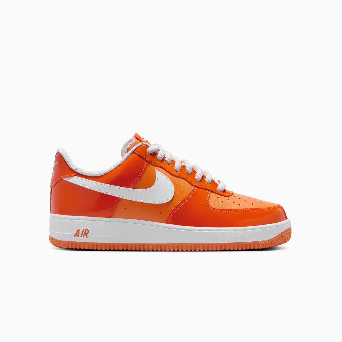 Air Force 1 07 LV8 para hombre 'Orange White Patent'