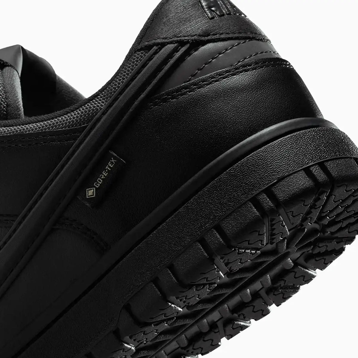Dunk Low Gore-Tex Triple Black pour homme