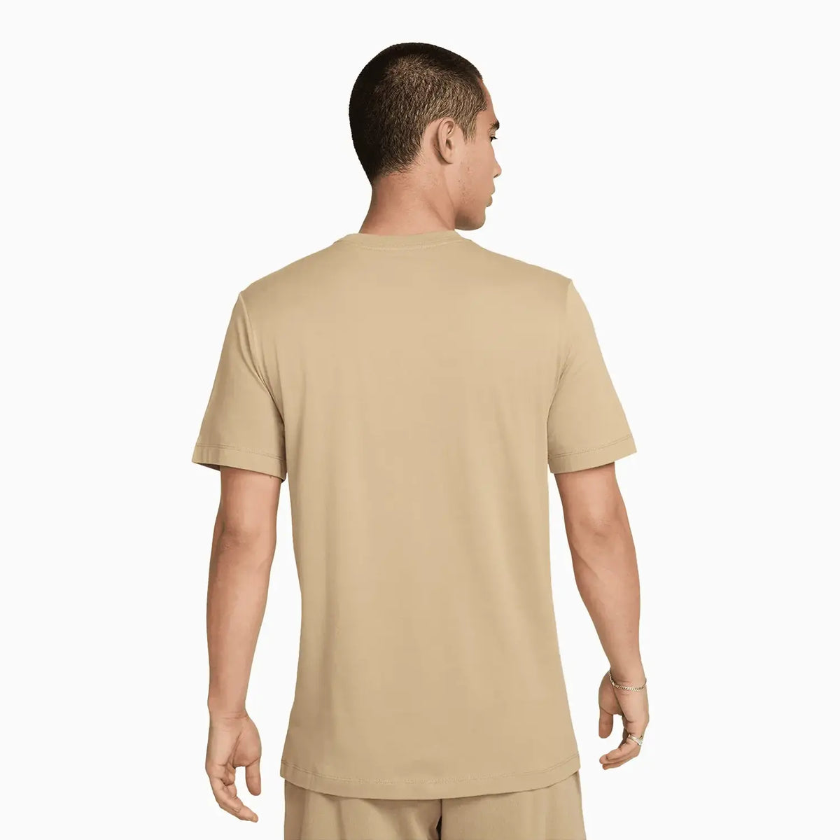 Men's Sportswear Club Outfit