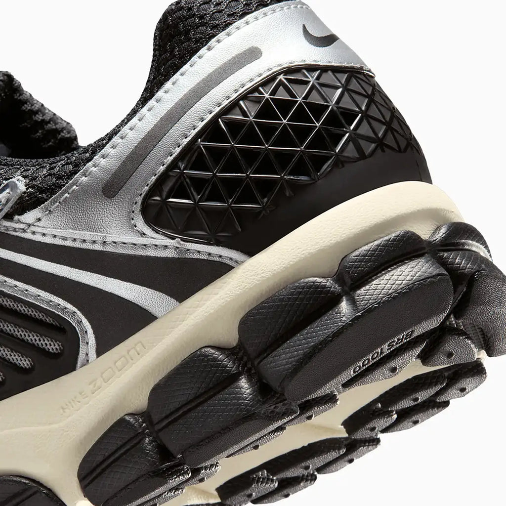 Zoom Vomero 5 pour homme « Black Chrome »
