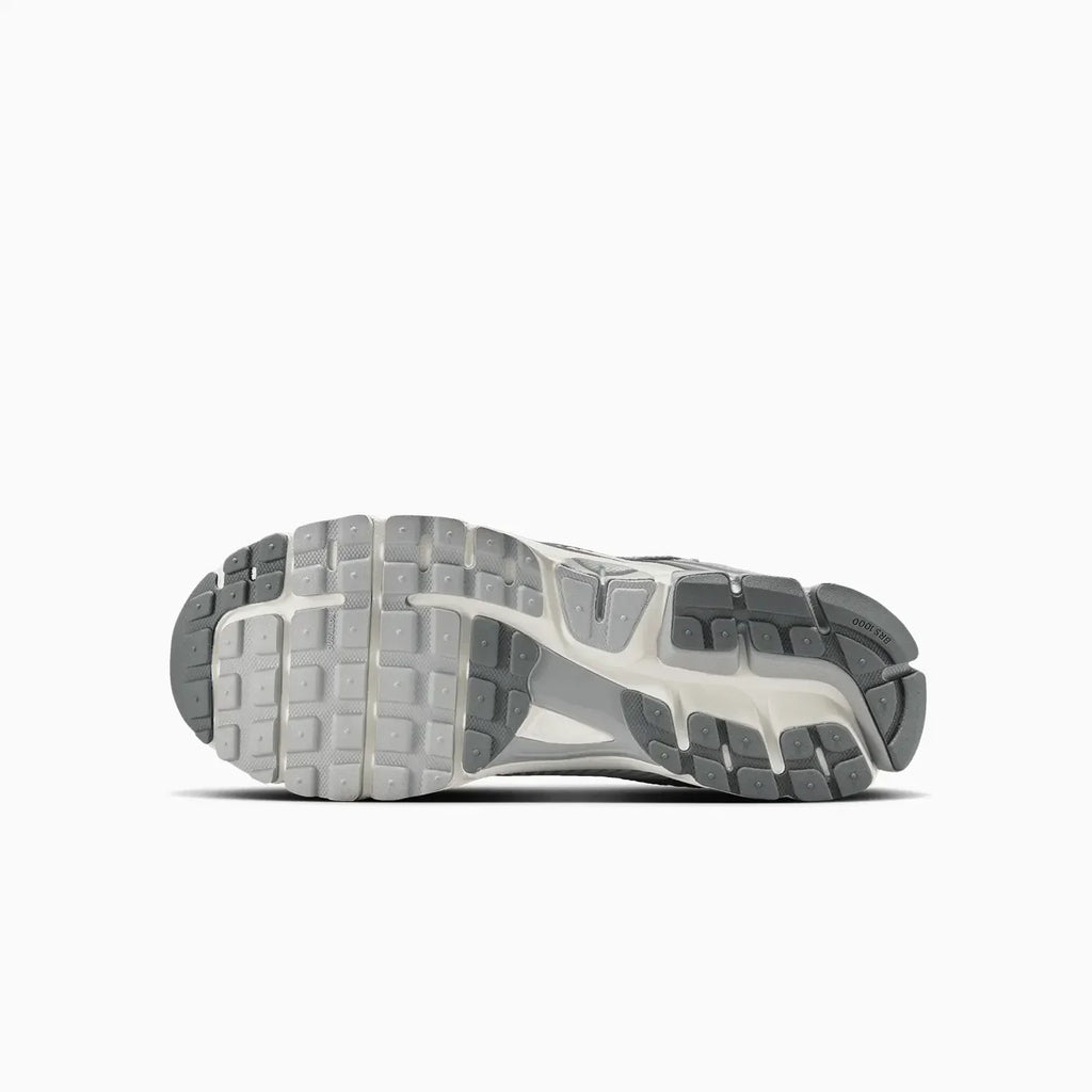 Men's Zoom Vomero 5 'Metallic Silver'