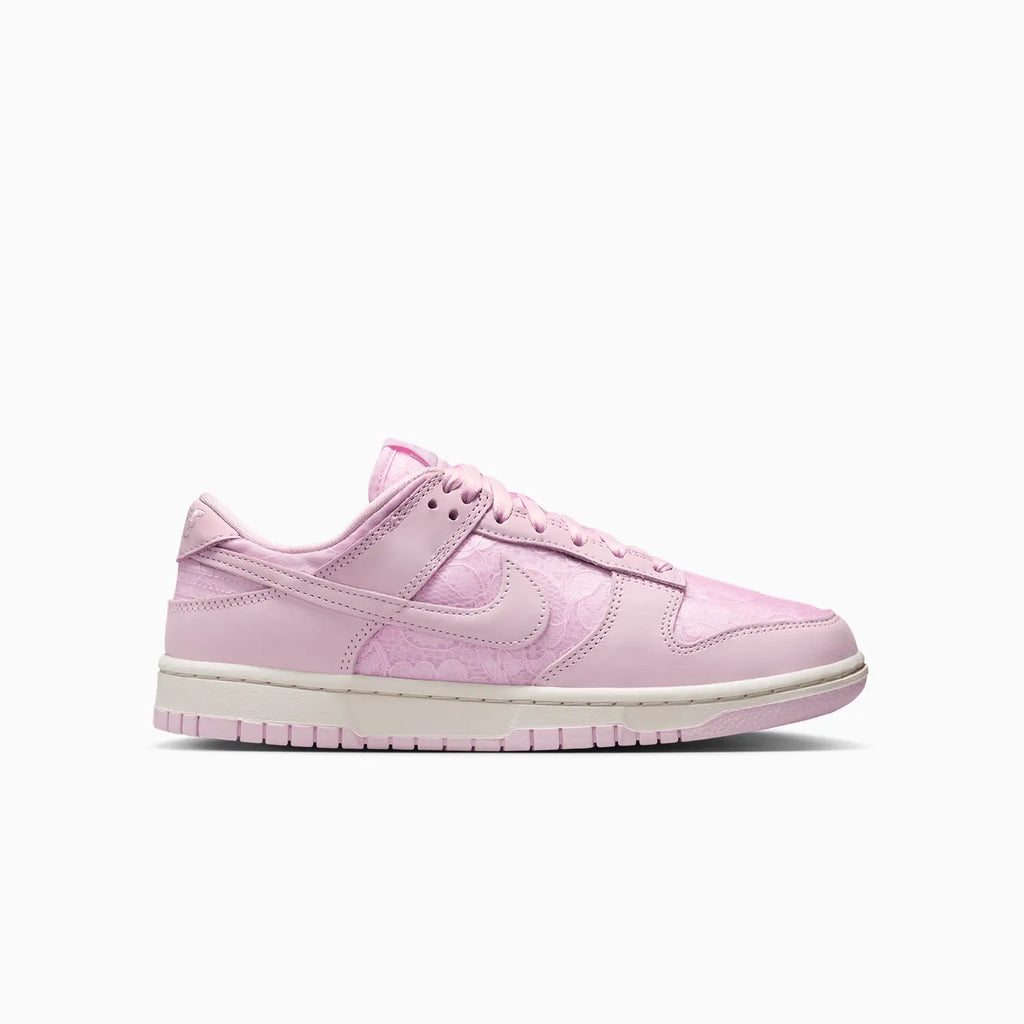 Dunk Low pour femme « Regal Pink »