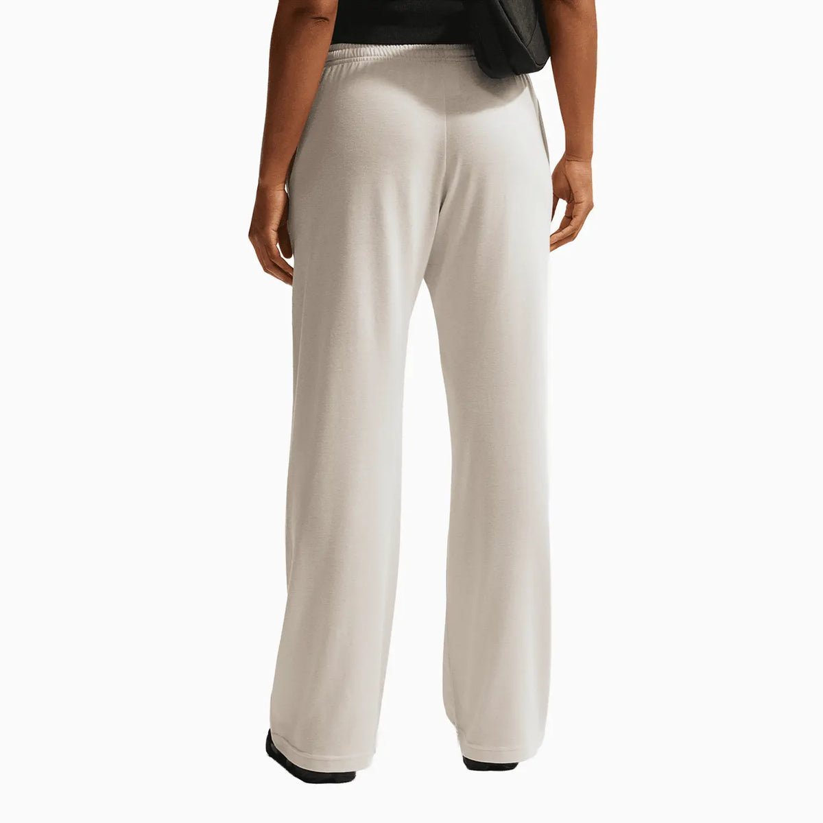 Women's Sportswear Chill Knit Outfit