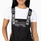 Combinaison-short coupe-vent utilitaire pour femme