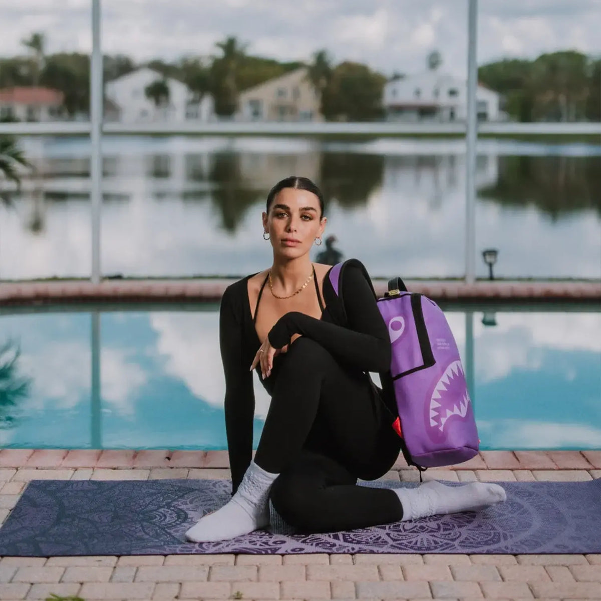 Mochila Purple Shark Central Dlxvs