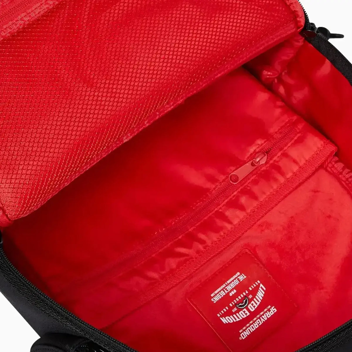 Mochila Dlxs Shark Central Kyushu Mountain