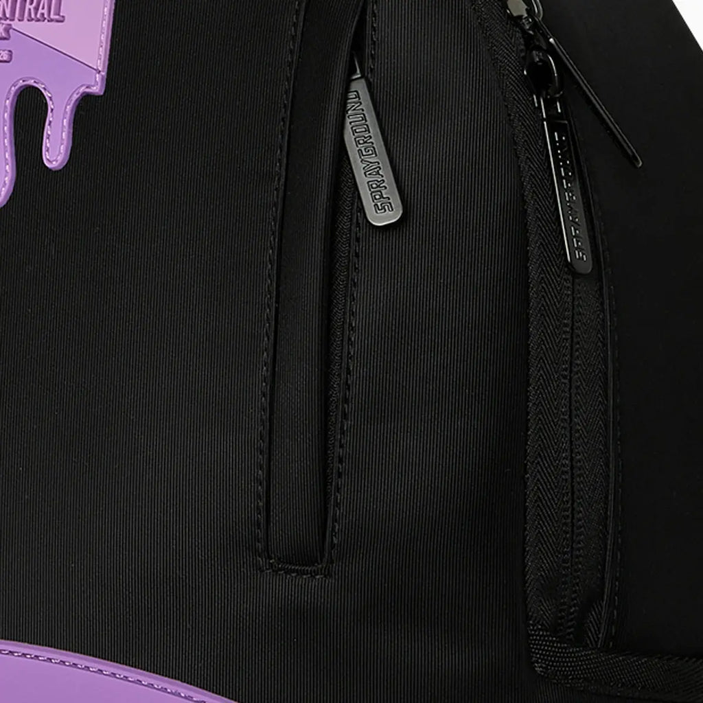Mochila Morada con Pasaporte de Tiburón