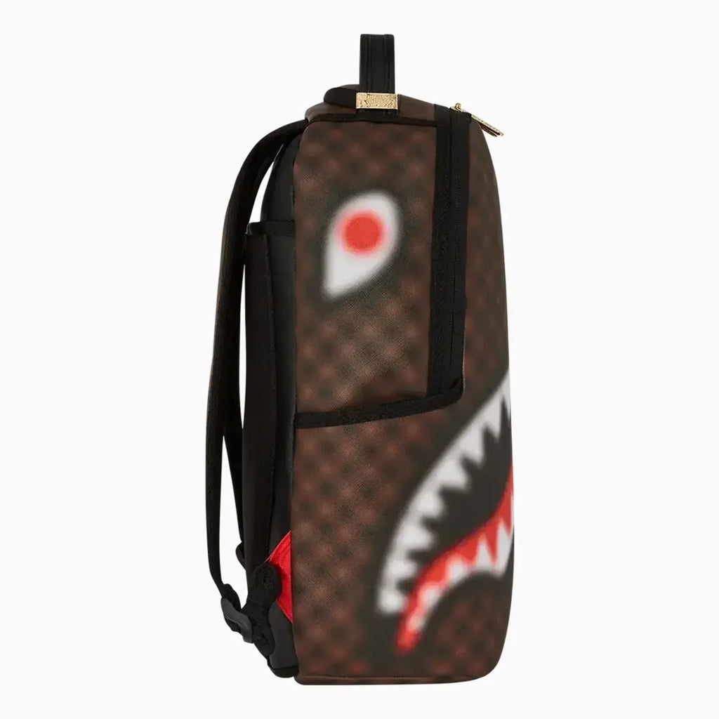 Mochila con Efecto Borroso de Tiburones en París