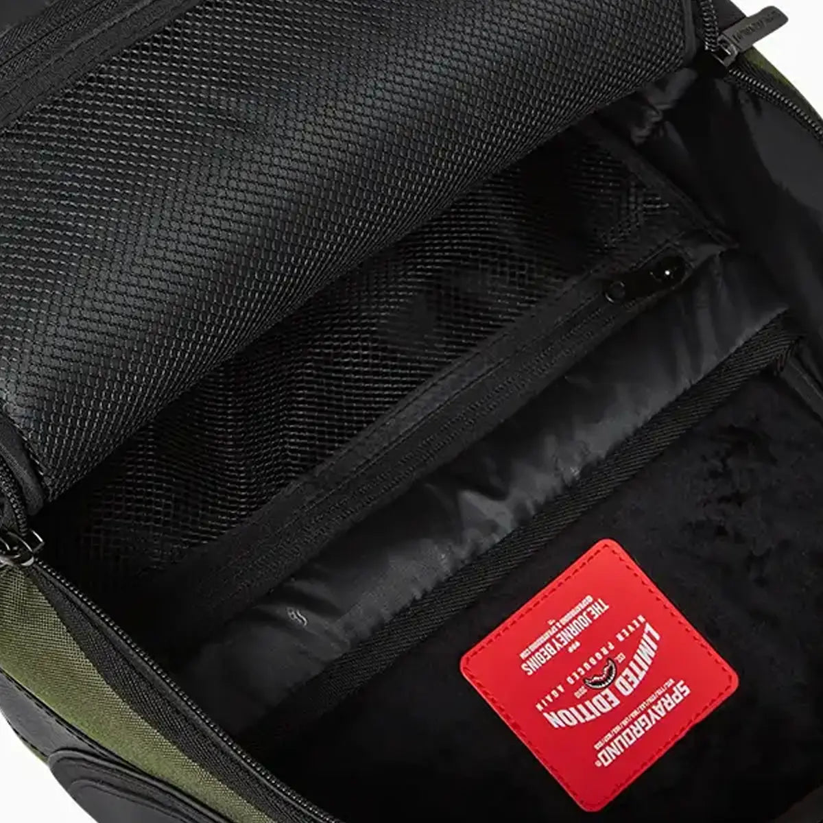 Libérez le Sac à Dos Requin