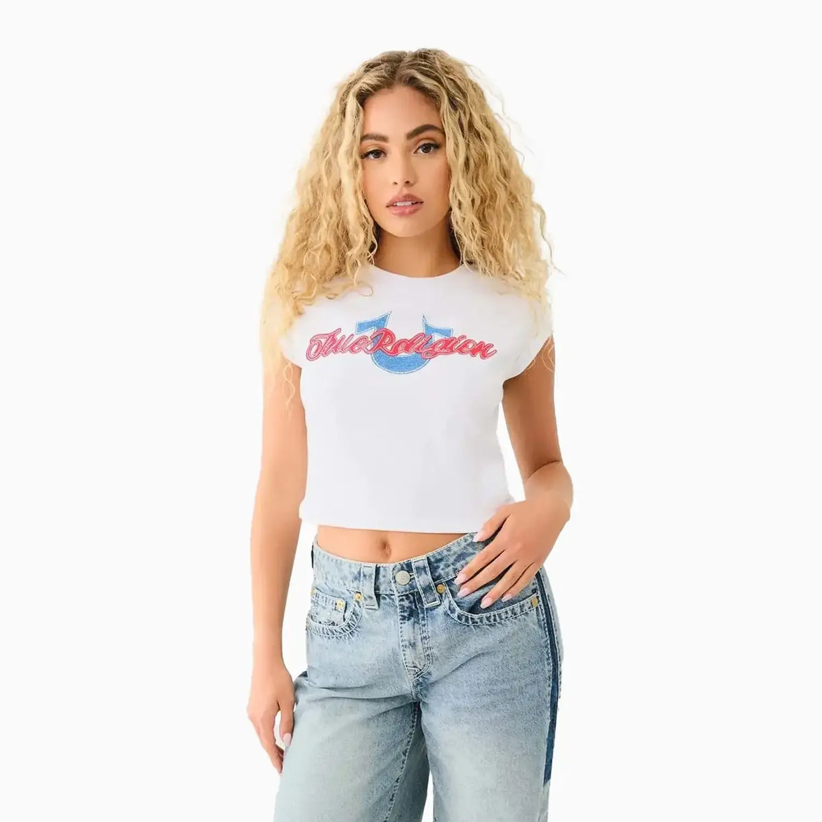 Camiseta de mujer con mangas dobladas
